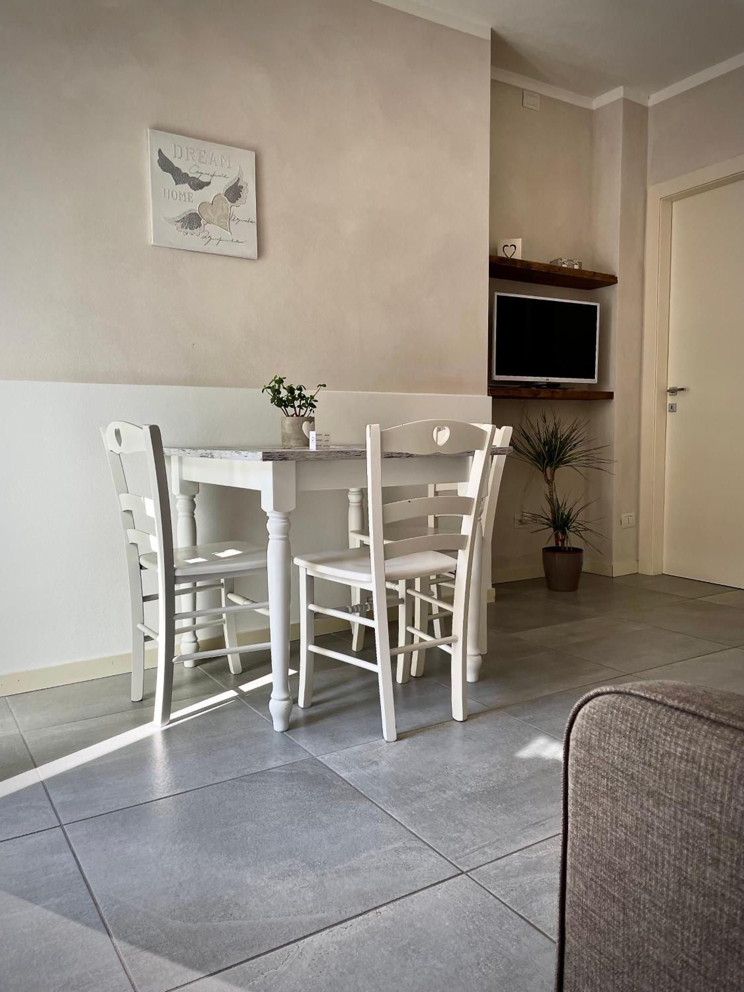 Villa Fontanelle Gardapartments Polpenazze del Garda Exteriér fotografie