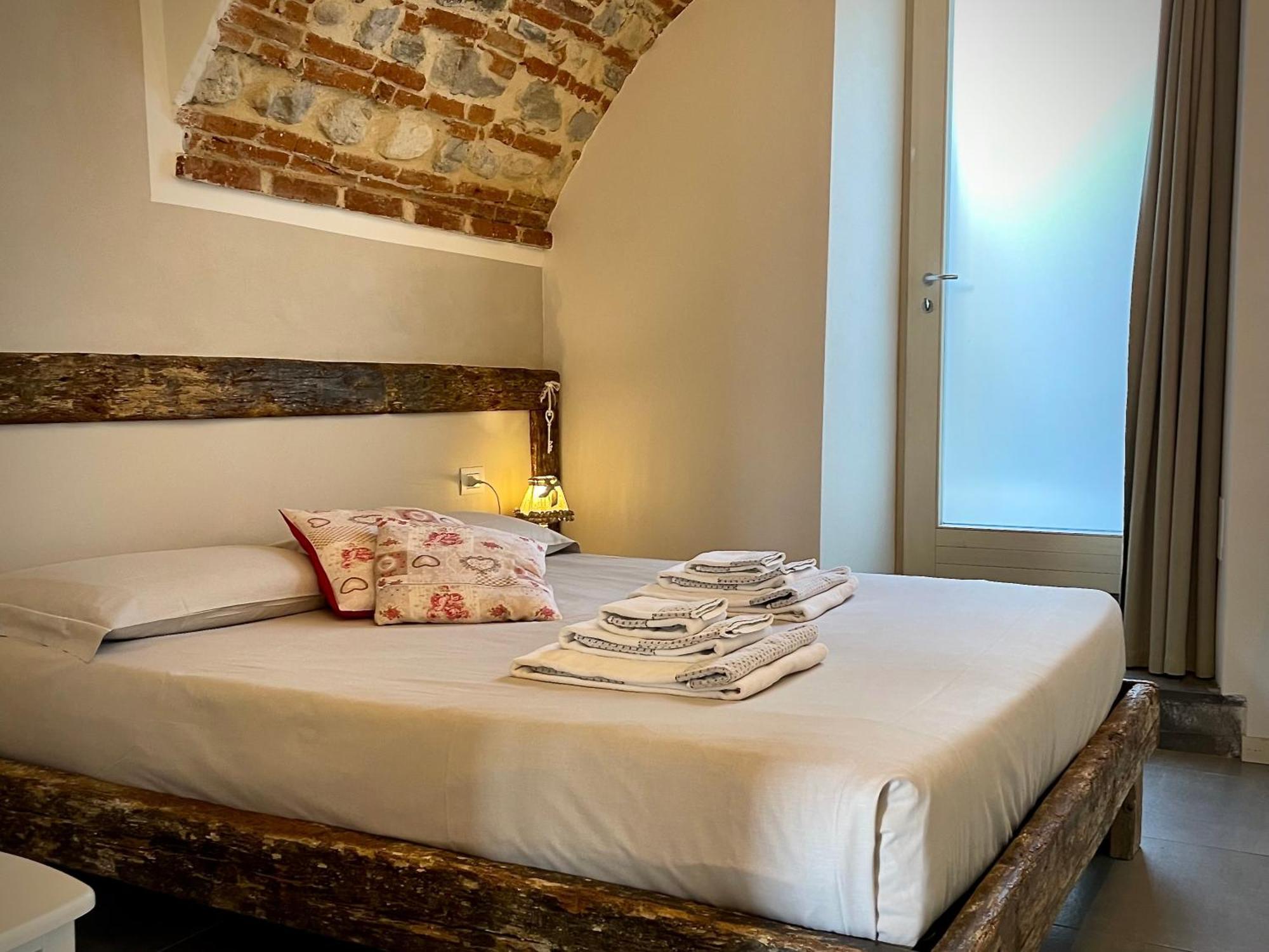 Villa Fontanelle Gardapartments Polpenazze del Garda Exteriér fotografie