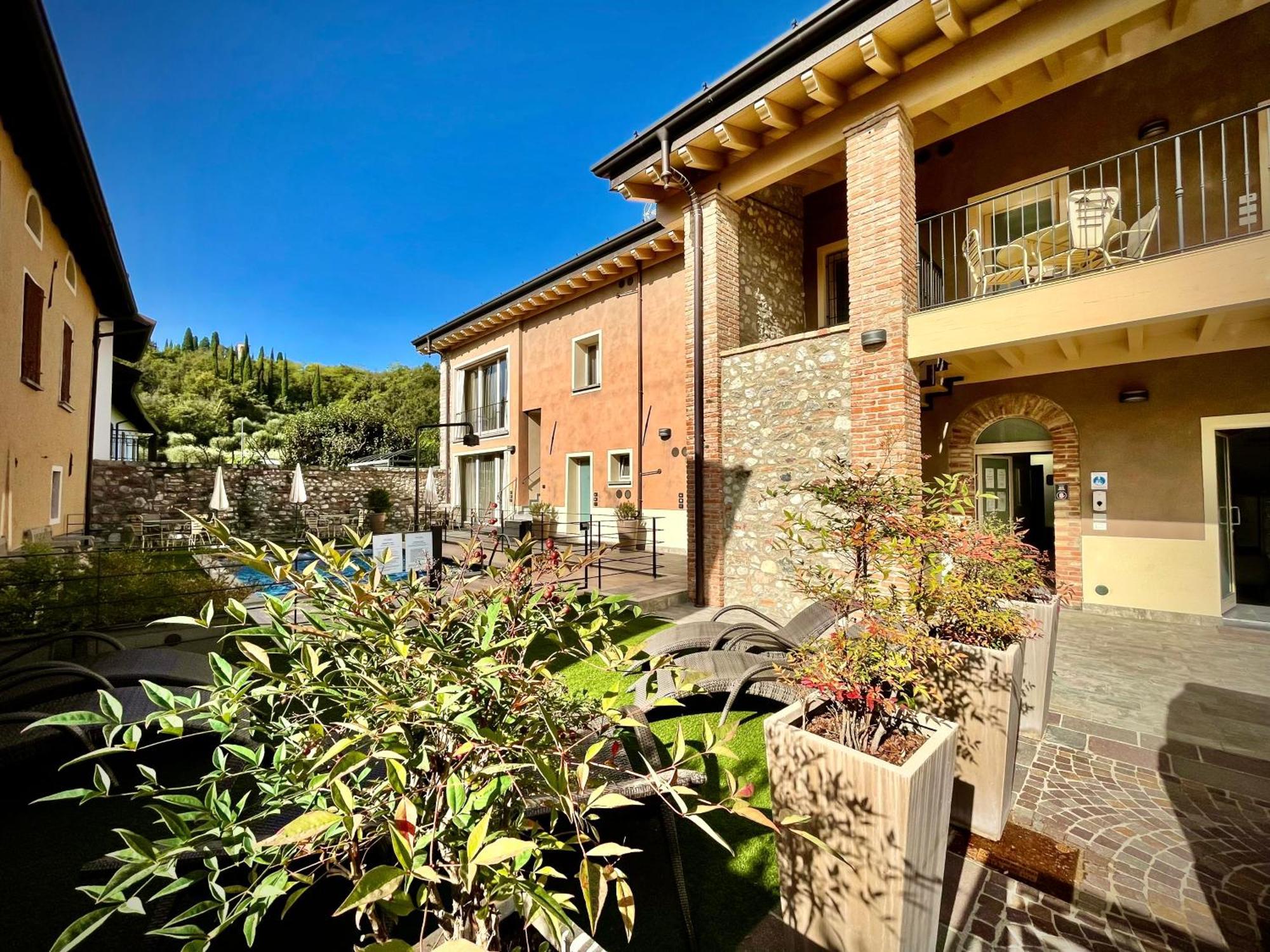Villa Fontanelle Gardapartments Polpenazze del Garda Exteriér fotografie